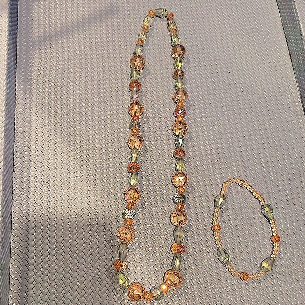 🍂 Handmade Stretch Necklace & Bracelet 🍂